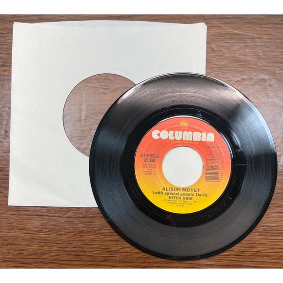 Alison Moyet Hitch Hike / Invisibe (feat. Darts) 45 Pop 1984 Columbia 38-04781 - Picture 3 of 4